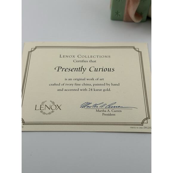 Lenox China "Presently Curious" Cat w/ Holdiay Gift Figurine COA NIB - Picture 7 of 10